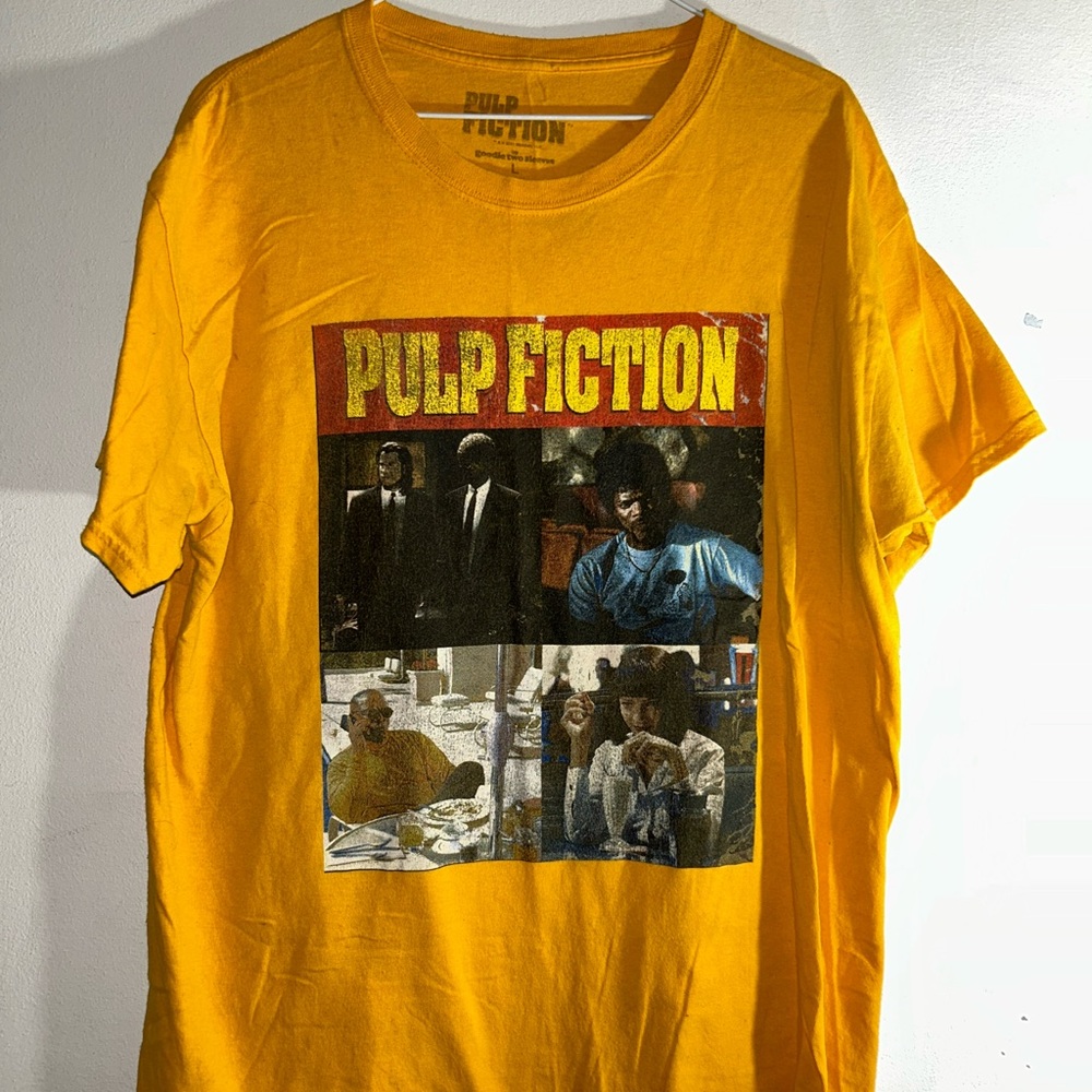 Pulp Fiction 1994 Yellow Movie Characters Travolta Jackson T-Shirt Men's LARGE